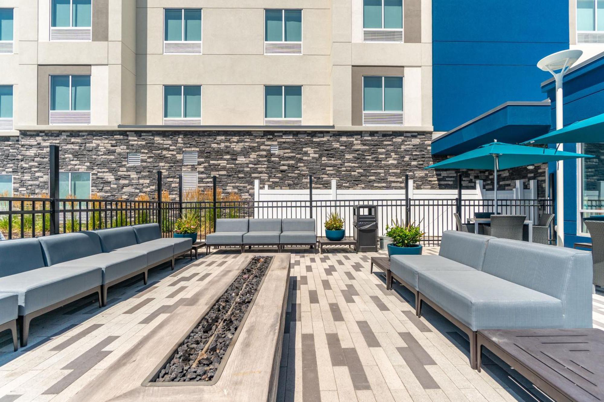 Hampton Inn Redmond Bend Airport Exterior foto