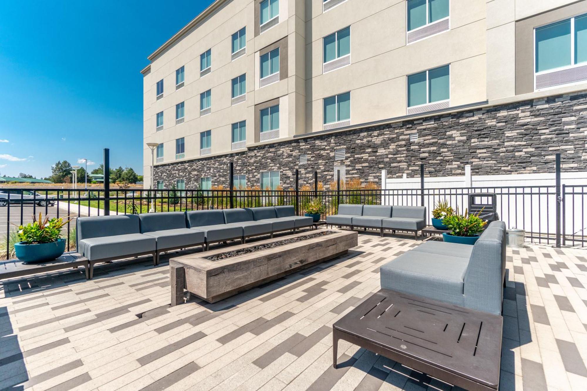 Hampton Inn Redmond Bend Airport Exterior foto